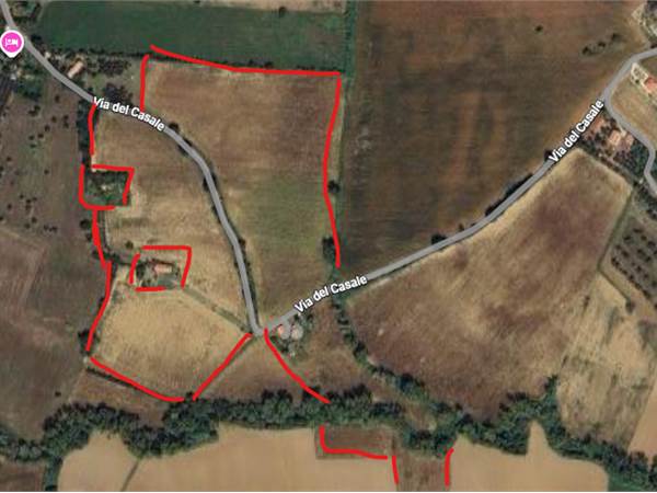 Terreno agricolo con fabbricati abitativi