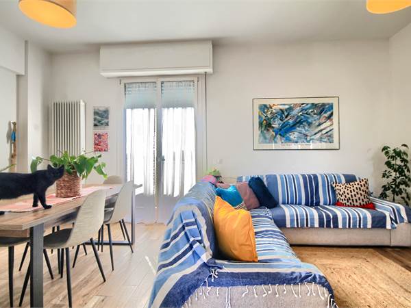 Attico ristrutturato con terrazzo panoramico vista mare – Cesano di Senigallia